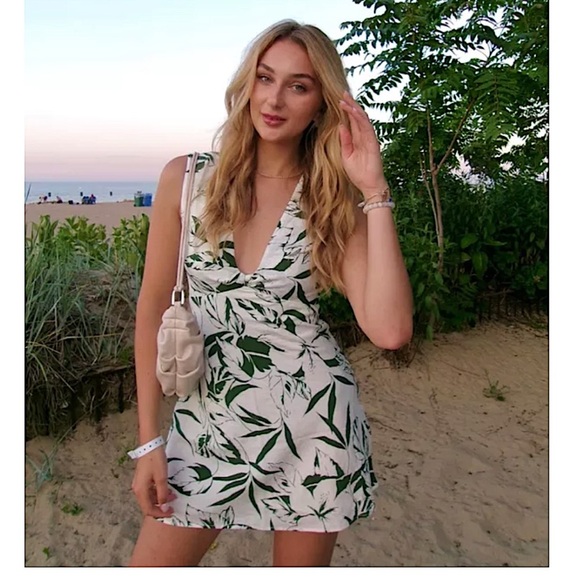 Abercrombie & Fitch Y2K Twist Front Floral Tropical Print Mini Dress - Picture 1 of 16